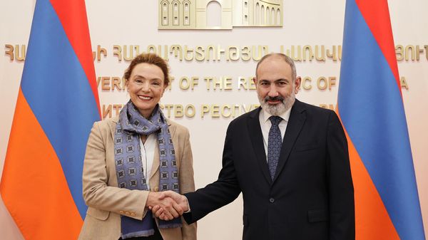 Премьер-министр Никол Пашинян принял генерального секретаря Совета Европы Марию Пейчинович Бурич (8 апреля 2024). Еревaн - Sputnik Армения