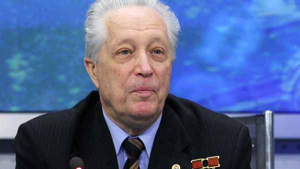 Летчик-космонавт СССР, дважды Герой Советского Союза Владимир Аксенов - Sputnik Армения