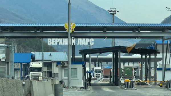 КПП Верхний Ларс - Sputnik Армения