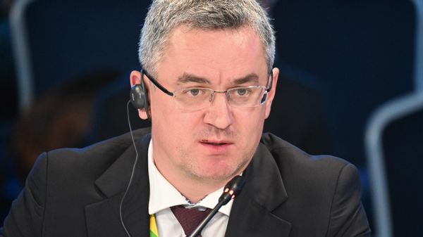 Артур Люкманов, Директор департамента международнодной информационной безопасности, Министерство иностранных дел Российской Федерации - Sputnik Армения
