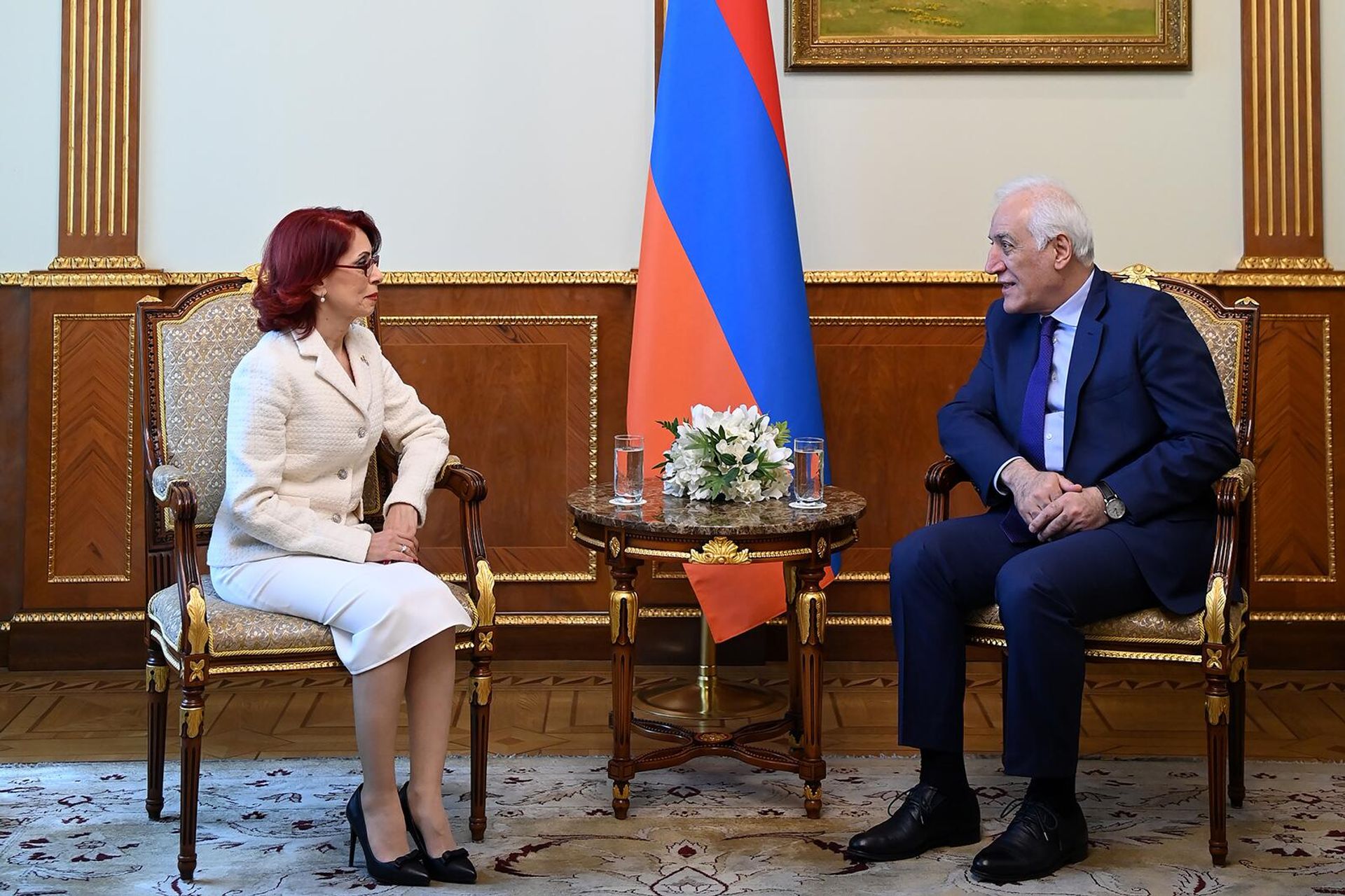 Президент Ваагн Хачатурян принял Чрезвычайного и полномочного посла Сирии Нору Арисян по случаю Дня независимости Сирийской Арабской Республики (17 апреля 2024). Еревaн - Sputnik Արմենիա, 1920, 17.04.2024