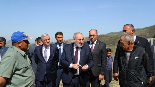 Премьер-министр Никол Пашинян посетил поселки Воскепар, Киранц и Беркабер (18 апреля 2024). Тавуш - Sputnik Армения