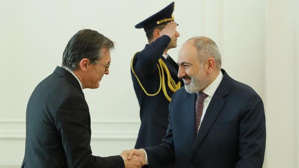 Премьер-министр Никол Пашинян принял начальника управления континентальной Европы Министерства Европы и иностранных дел Франции, Французского сопредседателя Минской группы ОБСЕ Бриса Рокфоя (18 апреля 2024). Еревaн - Sputnik Армения