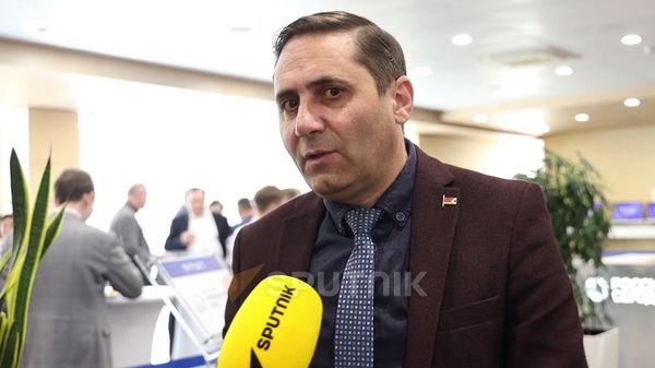 Արման Աբովյան - Sputnik Արմենիա