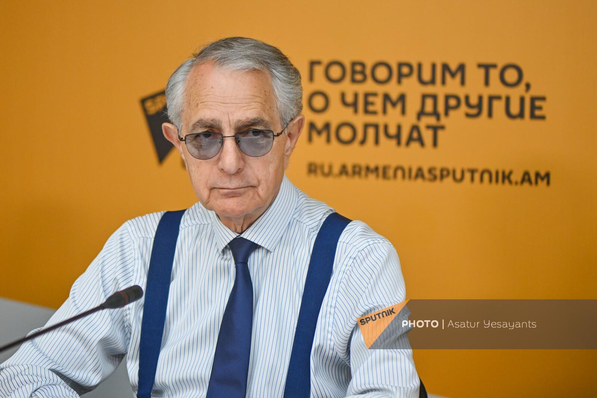 Гарри Кеосаян на пресс-конференции в преддверии Международного дня джаза (25 апреля 2024). Еревaн - Sputnik Արմենիա, 1920, 25.04.2024