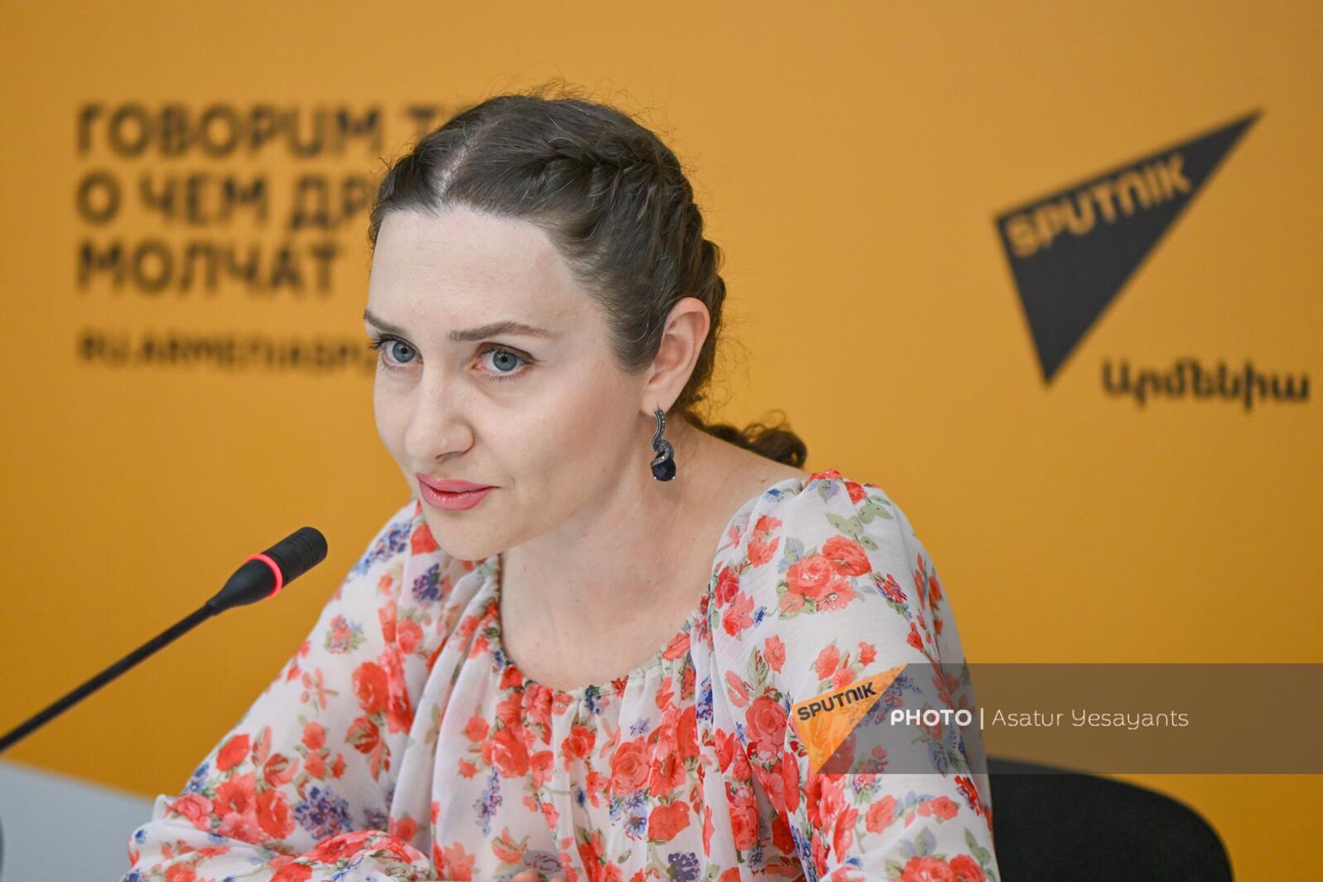 Алла Саакян на пресс-конференции в преддверии Международного дня джаза (25 апреля 2024). Еревaн - Sputnik Արմենիա, 1920, 25.04.2024