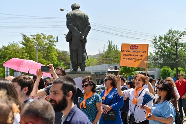 Մայիսմեկյան երթ Երևանում - Sputnik Արմենիա