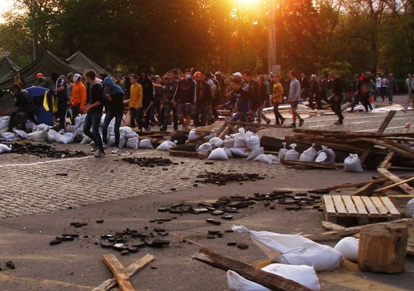 Разрушение палаточного лагеря активистов движения "Антимайдан" на площади Куликово поле в Одессе - Sputnik Армения