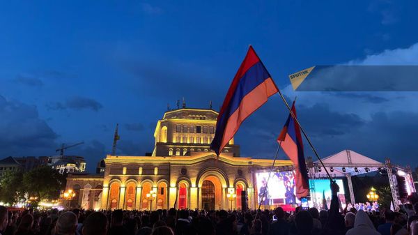 Հանրահավաք Հանրապետության հրապարակում - Sputnik Արմենիա