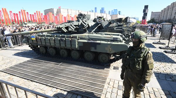 Выставка трофейного вооружения и техники на Поклонной горе - Sputnik Армения