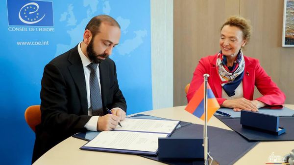 Արարատ Միրզոյանը Ստրասբուրգում ստորագրել է Օվիեդոյի կոնվենցիան - Sputnik Արմենիա
