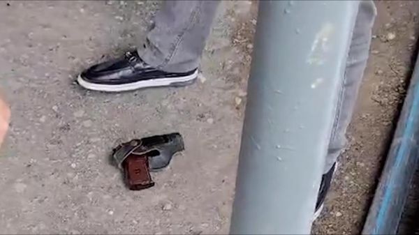Незаконный оборот оружия пресекла военная полиция в Гюмри - Sputnik Армения