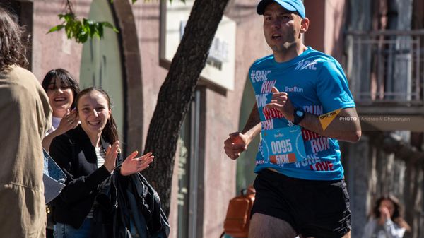 Полумарафон One Run, в котором принимают участие порядка 1000 человек (19 мая 2024). Еревaн - Sputnik Армения