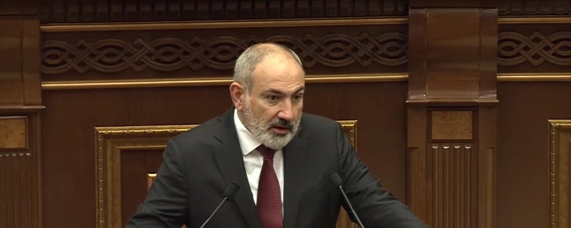 Премьер Пашинян фактически назвал Армянскую церковь агентом влияния  - Sputnik Армения, 1920, 22.05.2024