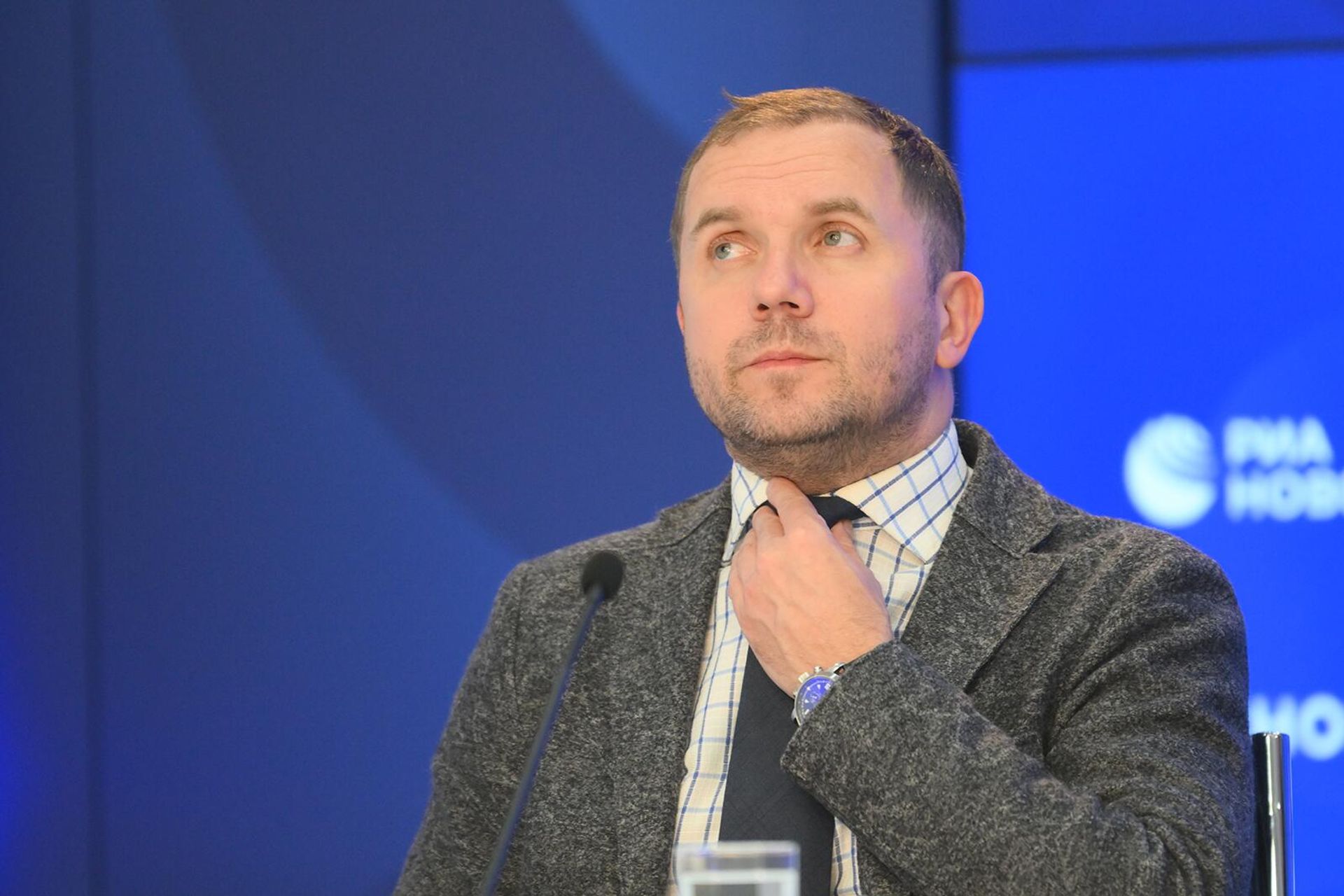 Станислав Притчин во время круглого стола Ситуация в республиках Южного Кавказа: противостояние политических сил (23 мая 2024). Москвa - Sputnik Армения, 1920, 23.05.2024