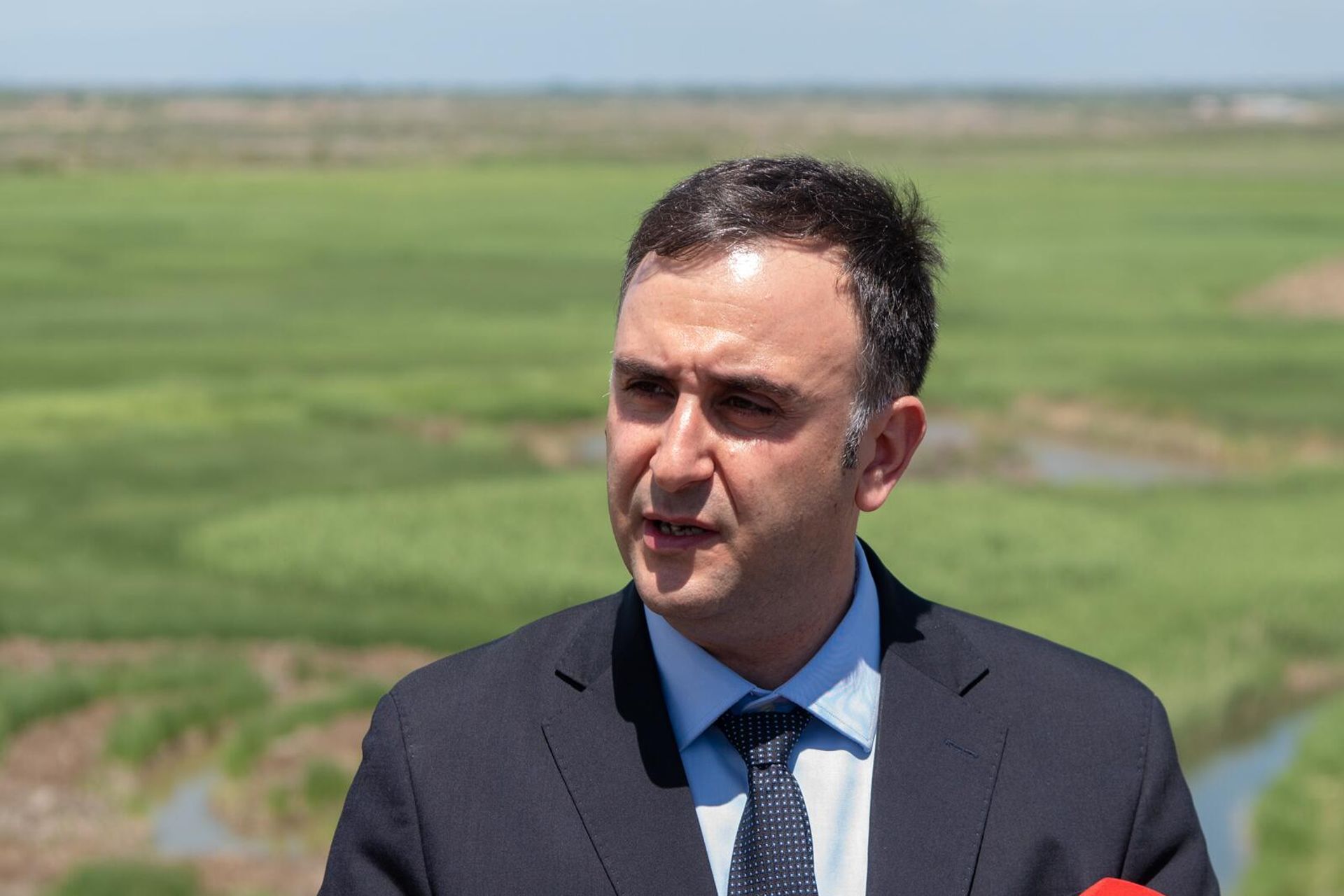 Заместитель министра окружающей среды Арам Меймарян Заместитель министра окружающей среды Арам Меймарян - Sputnik Армения, 1920, 23.05.2024