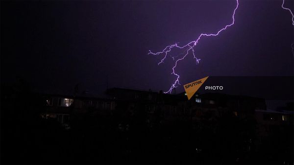 Молния в Ереване - Sputnik Армения