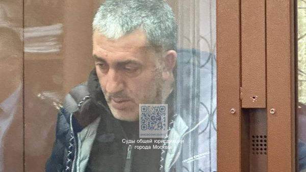 Фигурант по делу о даче взятки экс-начальнику Восьмого управления ГШ ВС РФ Лева Мартиросян  во время судебного заседания (14 мая 2024). Москвa - Sputnik Армения