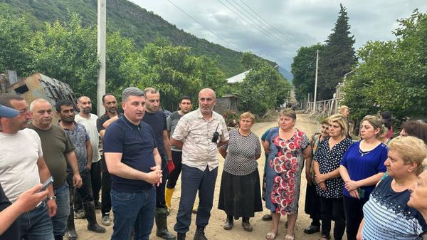 Министр ТУИ Гнел Саносян посетил населенный пункт Каркоп (1 июня 2024). Лори - Sputnik Армения