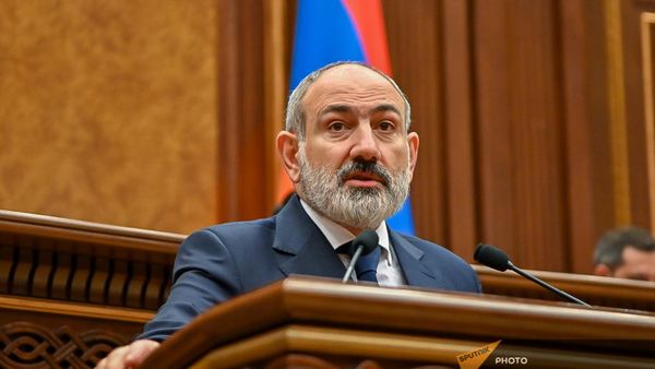 Премьер-министр Никол Пашинян во время Правительственного часа (12 июня 2024). Еревaн - Sputnik Армения