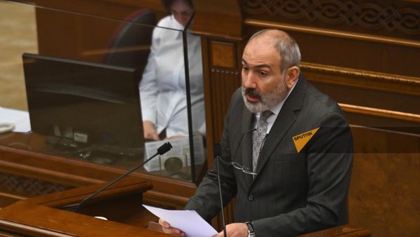 Премьер-министр Никол Пашинян на заседании НС (13 июня 2024). Еревaн - Sputnik Армения