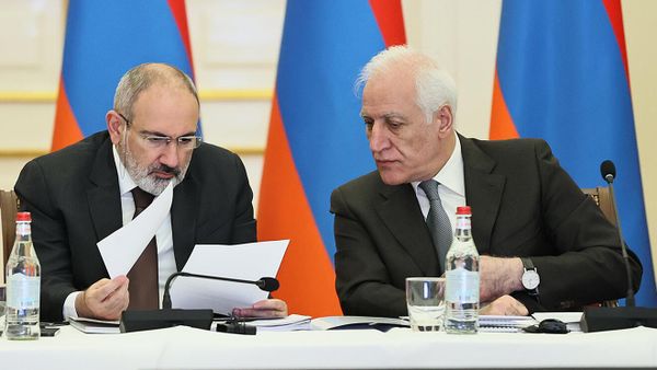 Նիկոլ Փաշինյանն ու Վահագն Խաչատուրյանը - Sputnik Արմենիա