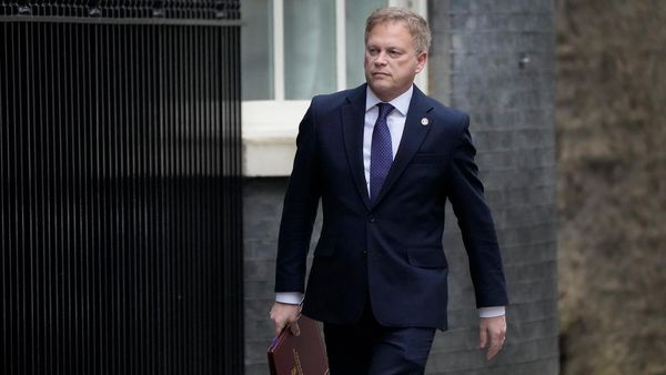 Министр обороны Великобритании Грант Шеппс прибывает на Даунинг-стрит на заседание кабинета министров (6 марта 2024). Лондон - Sputnik Армения