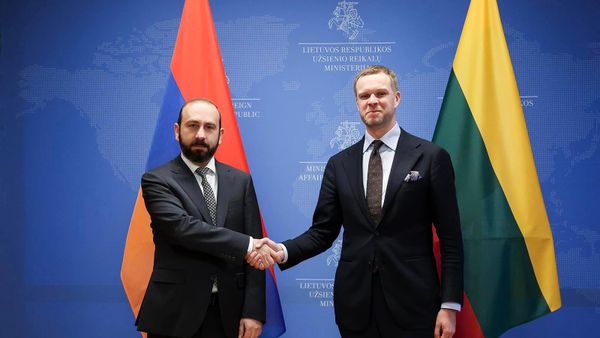 Встреча министров иностранных дел Армении и Литвы Арарата Мирзояна и Габриэлюса Ландсбергиса (20 июня 2024). Вильнюс - Sputnik Армения