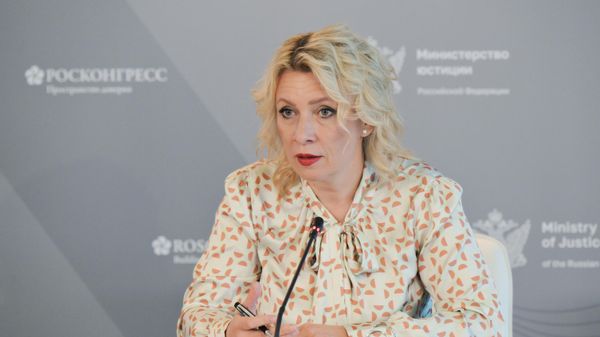 Мария Захарова проводит еженедельный брифинг на международном юридическом форуме (26 июня 2024). Санкт-Петербург - Sputnik Армения