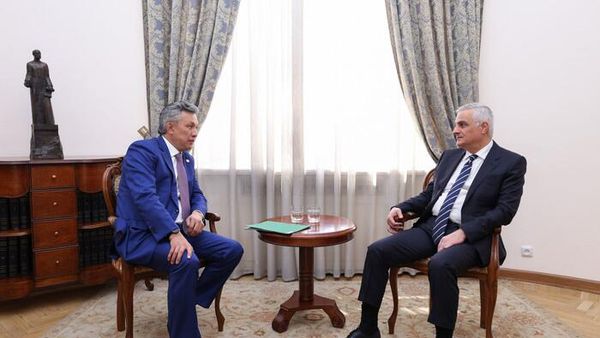 Բախիտ Սուլթանովն ու Մհեր Գրիգորյանը - Sputnik Արմենիա