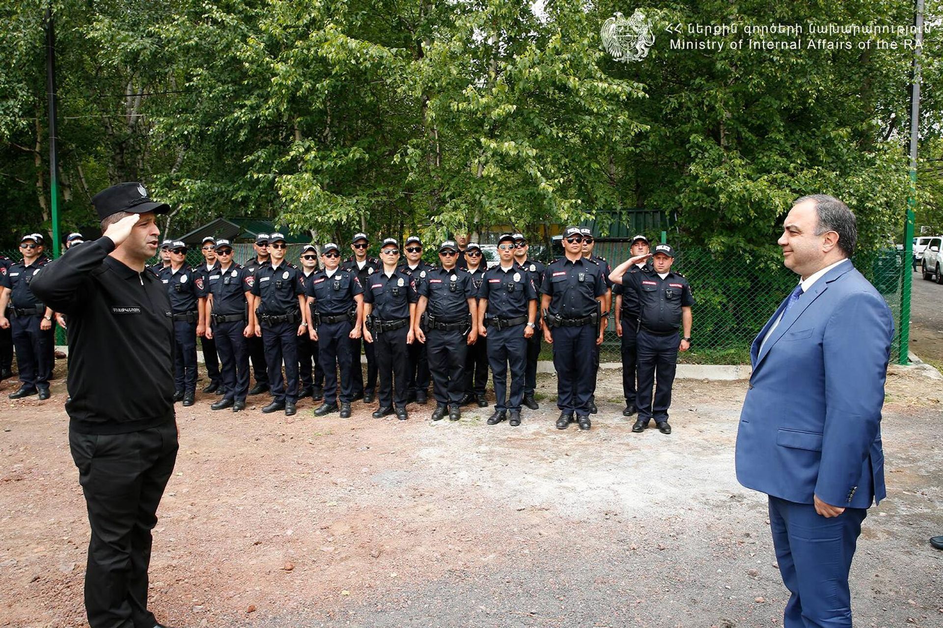 Министр внутренних дел Ваге Казарян встретился с сотрудниками службы водного патрулирования и спасательной службы (1 июля 2024). Севан - Sputnik Արմենիա, 1920, 01.07.2024