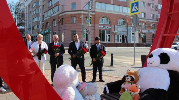 Чрезвычайный и полномочный посол Армении в России посетил Белгородскую область - Sputnik Армения