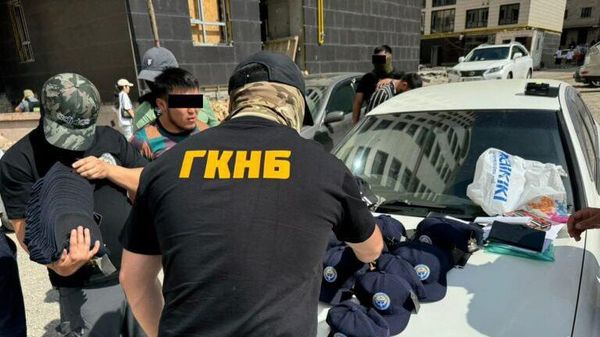 Госкомитет нацбезопасности Киргизии задержал пятерых подозреваемых в насильственном захвате власти  - Sputnik Армения