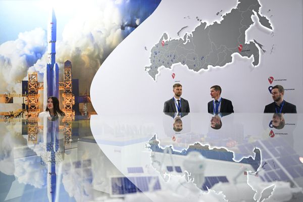 На стенде государственной корпорации "Роскосмос".  - Sputnik Армения