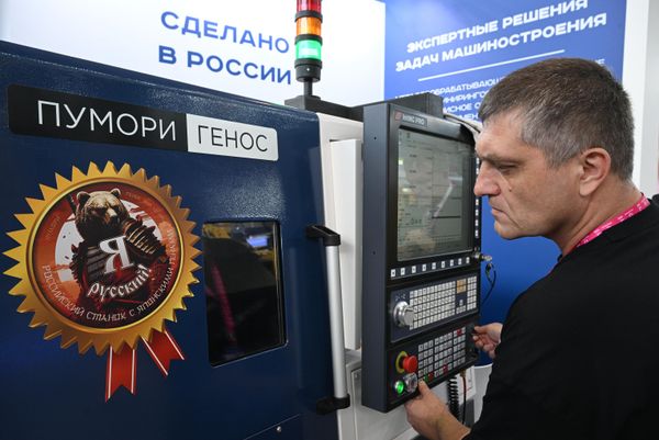 На стенде инжиниринговой компании "Пумори-инжиниринг инвест". - Sputnik Армения