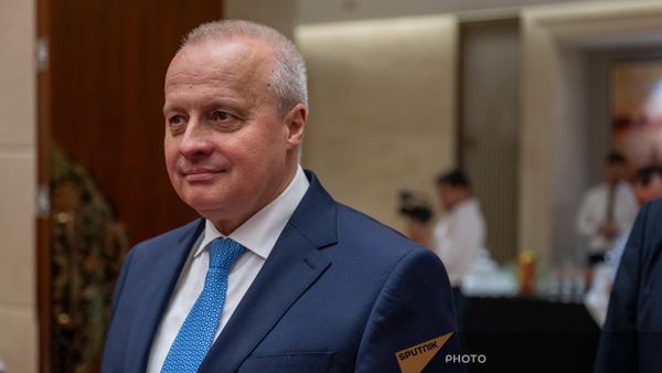 Чрезвычайный и полномочный посол России Сергей Копыркин  - Sputnik Армения