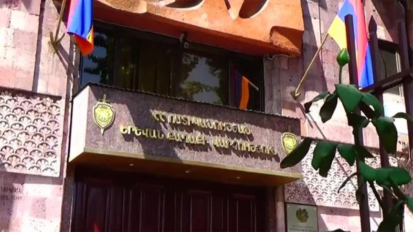 ԵՔՎ ծառայողների պրոֆեսիոնալ աշխատանքի արդյունքում միաժամանակ ձերբակալվեց երկու հետախուզվող - Sputnik Արմենիա