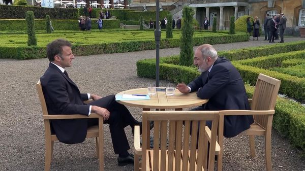Никол Пашинян провел встречу с президентом Франции Эммануэлем Макроном - Sputnik Армения