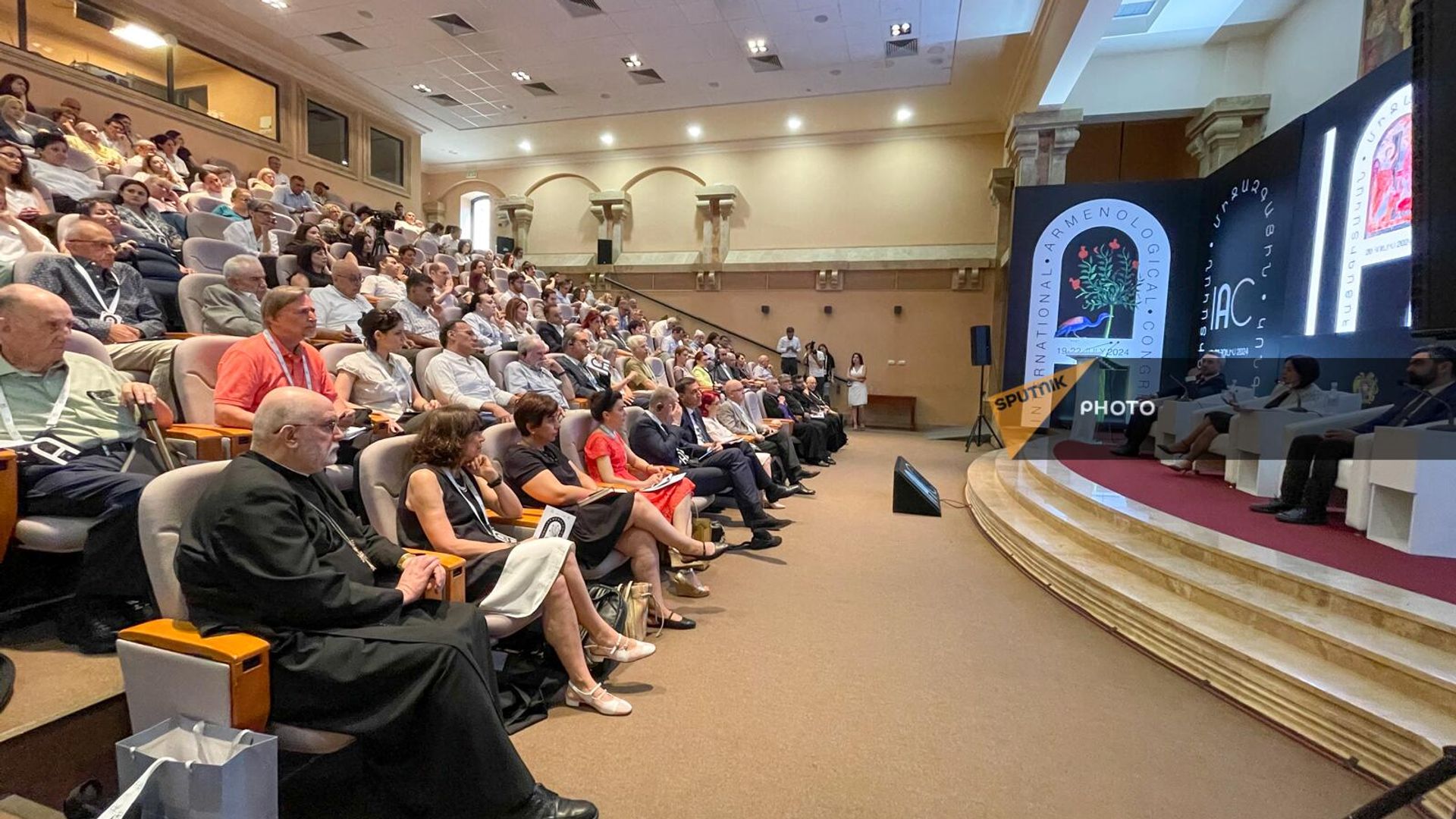 Открытие Международного арменоведческого конгресса (19 июля 2024). Еревaн Открытие Международного арменоведческого конгресса (19 июля 2024). Еревaн - Sputnik Армения, 1920, 19.07.2024