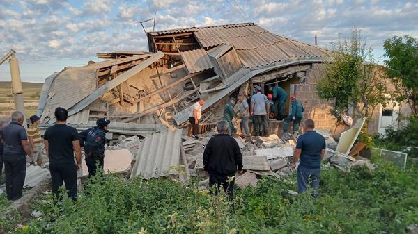 Последствия взрыва в селе Воскеаск (1 августа 2024). Ширак - Sputnik Армения