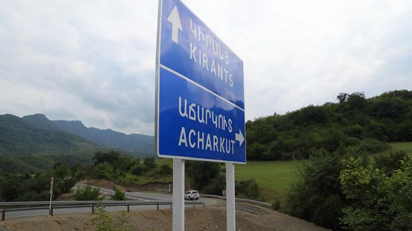 Никол Пашинян посетил участок ремонтируемой дороги Киранц-Арчакут во второй день рабочей поездки в Тавушскую область (3 августа 2024). Тавуш - Sputnik Армения