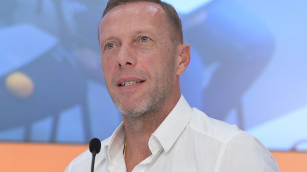 Видеомост Москвa-Еревaн с участием бывшего вратаря сборной Армении по футболу Романа Березовского (5 августа 2024). Москвa - Sputnik Армения