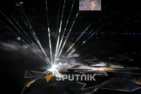На арене запущено лазерное шоу. - Sputnik Армения