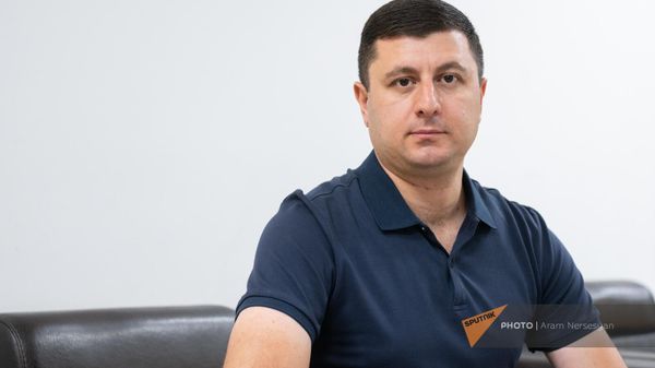 Депутат Тигран Абрамян в гостях радио Sputnik - Sputnik Արմենիա