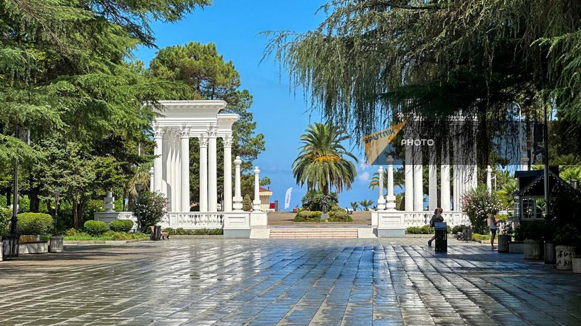 Բաթումիի կենտրոնական զբոսայգին Բաթումիի կենտրոնական զբոսայգին - Sputnik Արմենիա, 1920, 01.09.2024