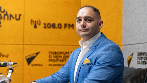 Աղասի Թավադյան - Sputnik Արմենիա