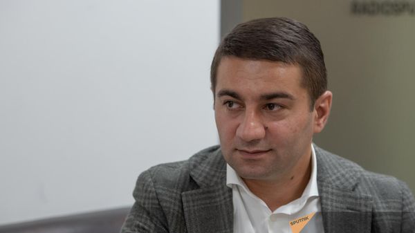 Глава ассоциации аудиторов Наири Саркисян в гостях радио Sputnik - Sputnik Армения