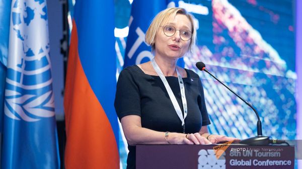 Директор по внешним связям Международной организации виноградарства и виноделия Софи Паллас на 8-й Всемирной конференции винного туризма (12 сентября 2024). Ереван - Sputnik Армения