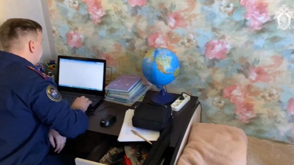 Следователи проводят обыски в доме школьника, напавшего на сверстников в Челябинске - Sputnik Армения