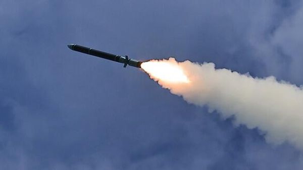 Испытательные пуски баллистической ракеты Хвасонпхо-11да-4,5 и стратегической крылатой ракеты - Sputnik Армения